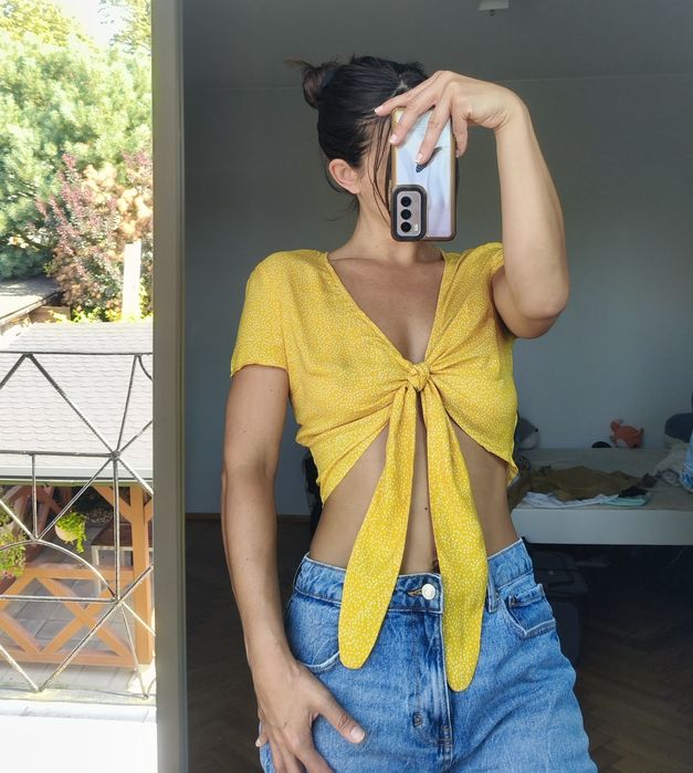 Masełkowa bluzka wiązana crop top butteryelow wiskoza bluzka M