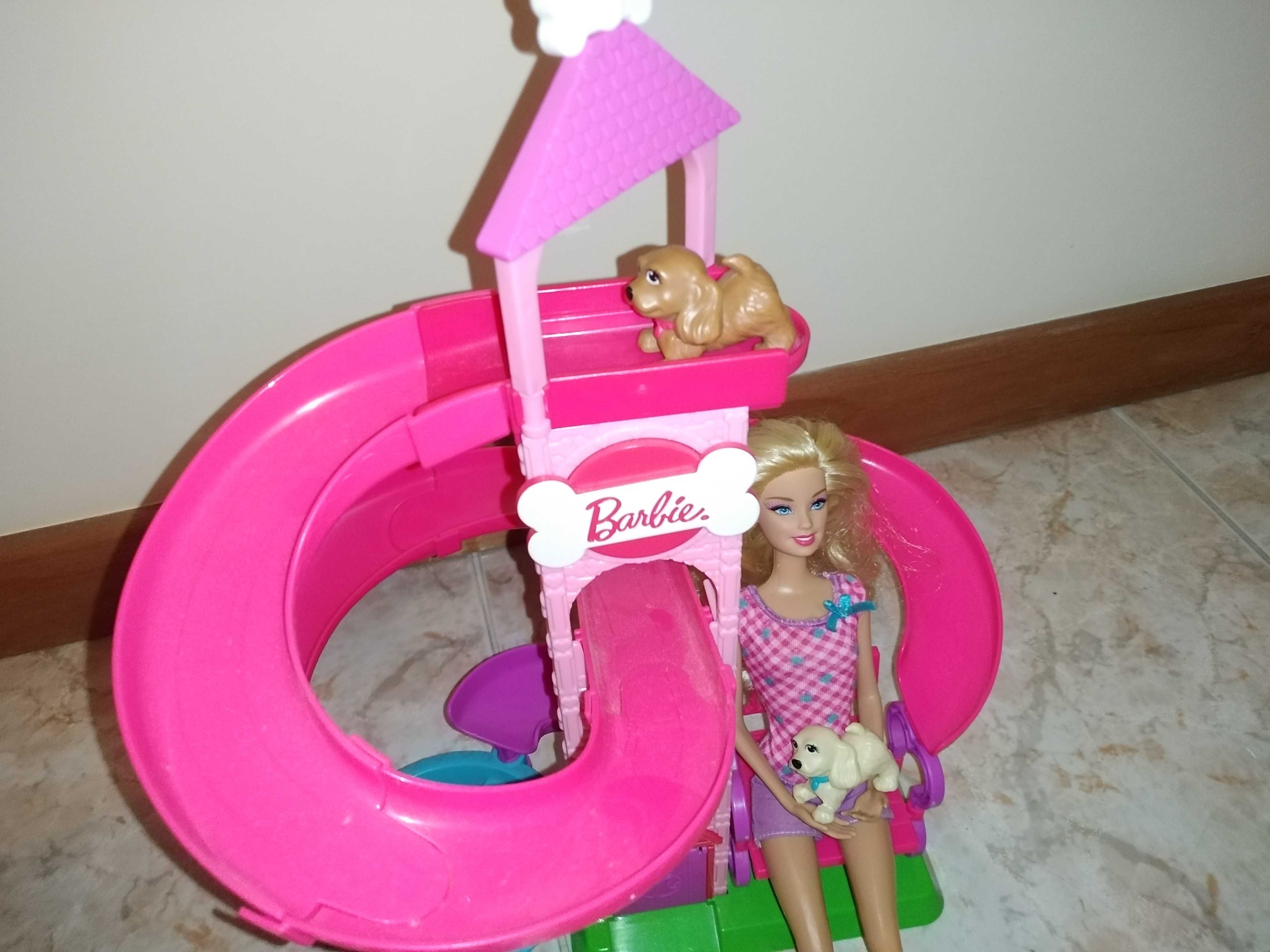 Parque funcional para Barbie e cachorros + acessórios