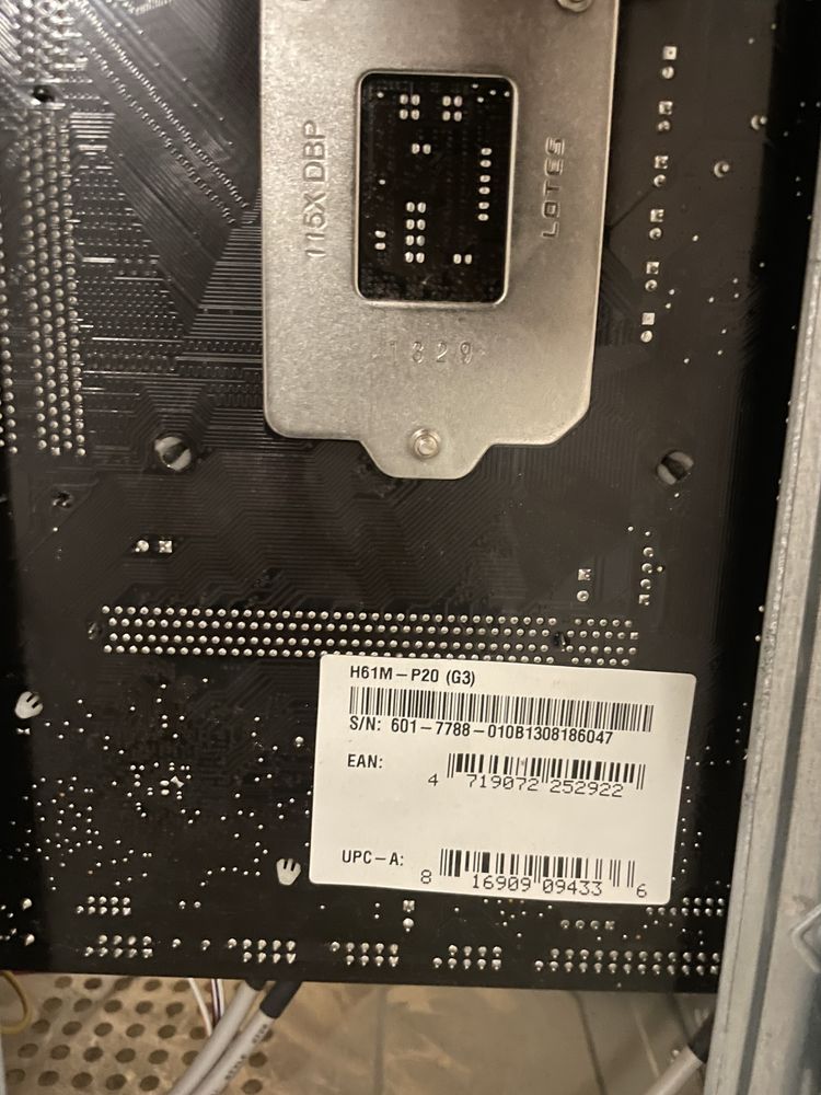 Skomputer stacjonarny, intel core i3, 6gb ram, DVD-W