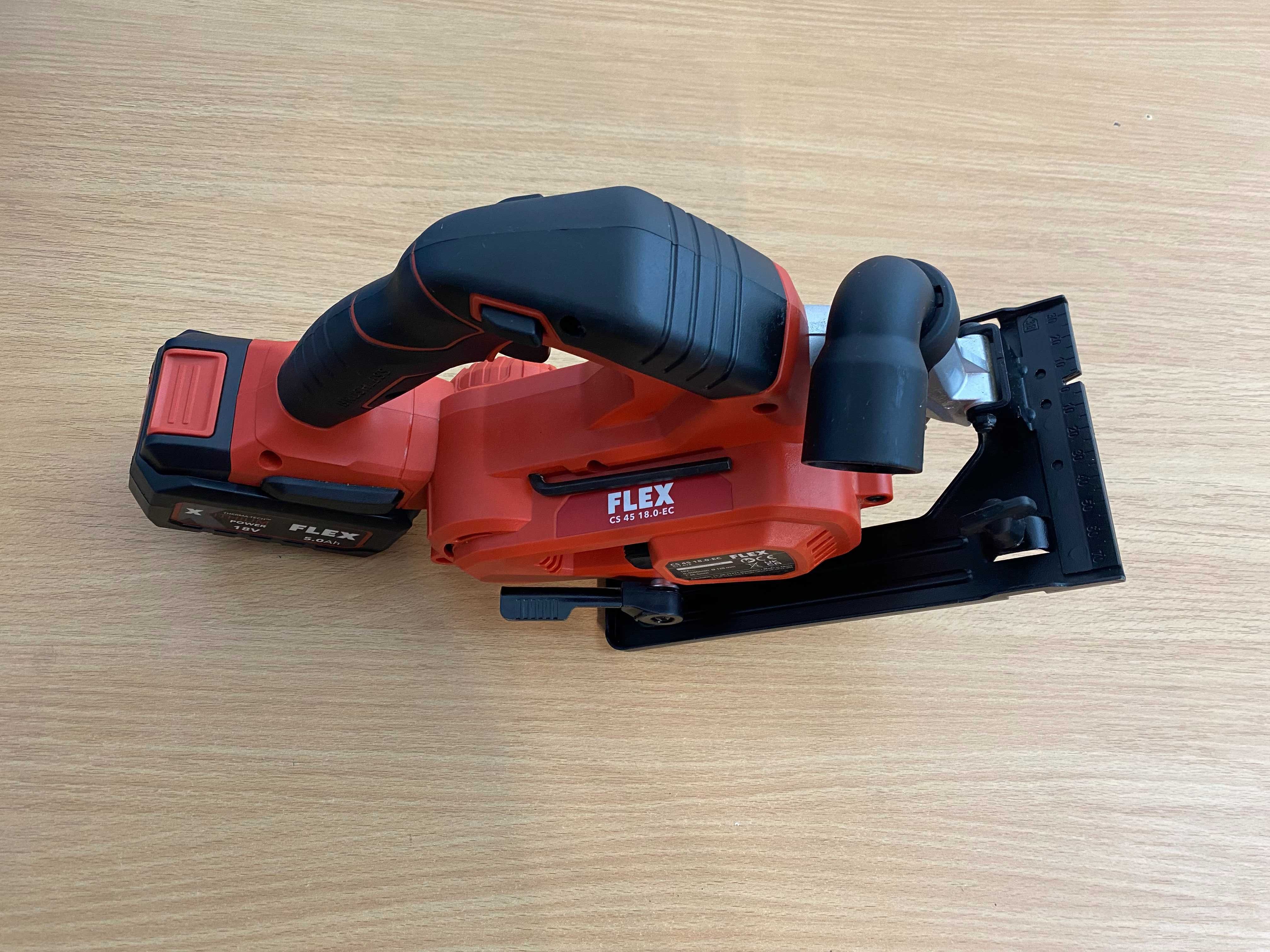 Piła pilarka tarczowa FLEX CS 45 18.0-EC C z aku 18V 5.0Ah ideał