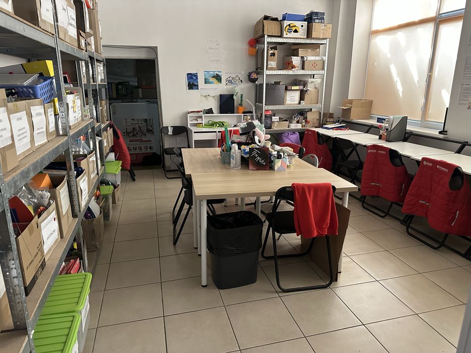 224 м² у центрі — ідеально для дитячого або навчального центру.