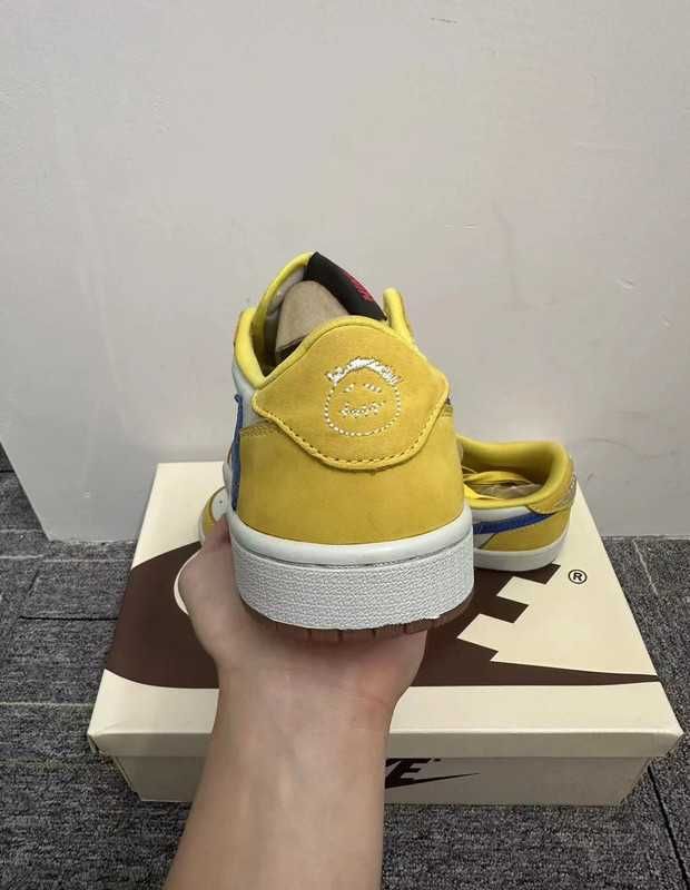 Travis Scott x Jordan Air Jordan 1 Low OG Canary Yellow R.42