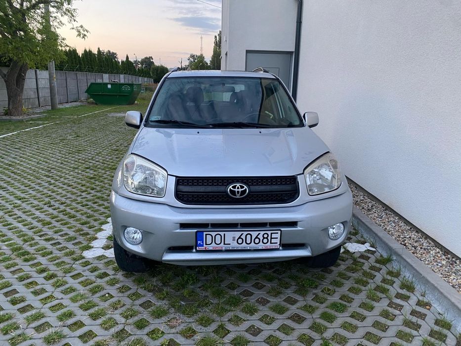 Toyota RAV4 VVTI 2004 B+G 150KM