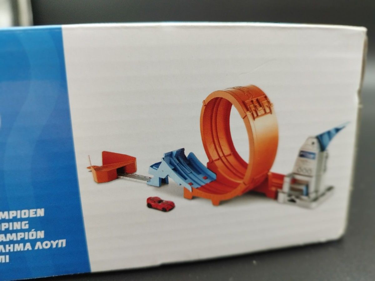 Hot Wheels Action  tor wyścigowy mistrz pętli  + model