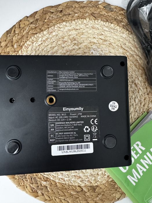 портативний мініпроєктор, призначений для домашнього кінотеатру