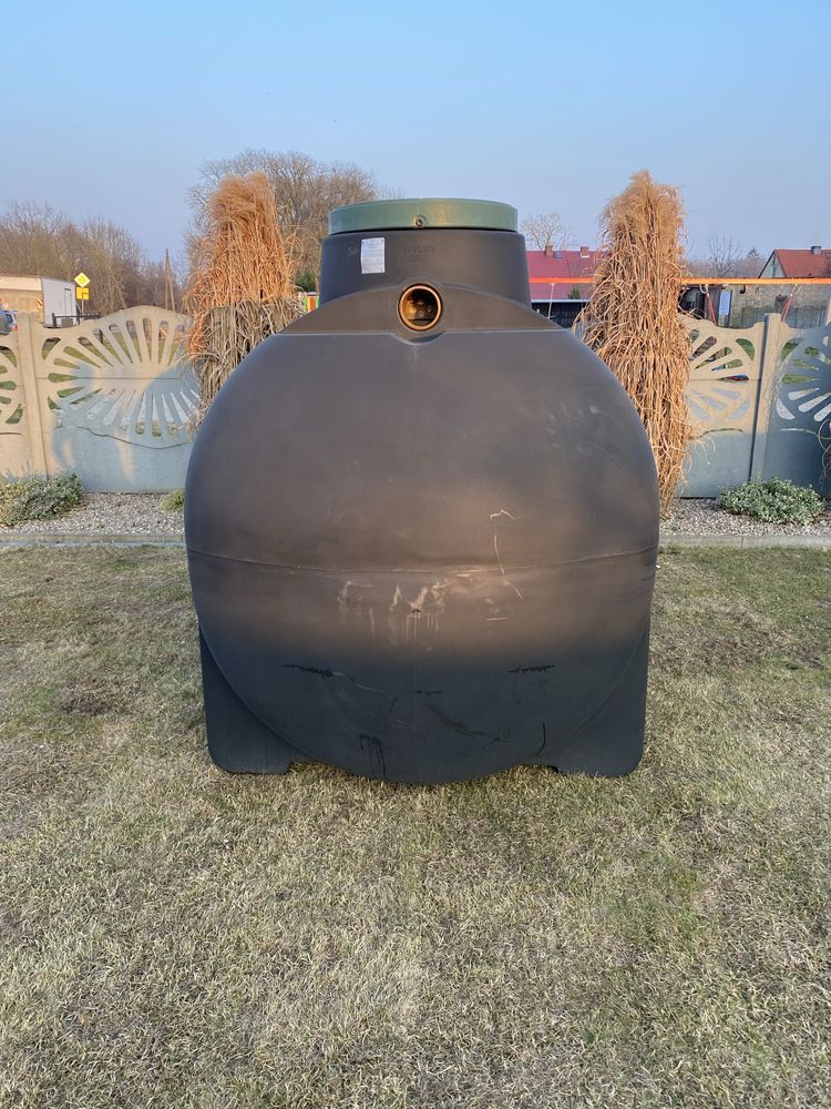 Przydomowa oczyszczalnia 4000l  (szambo)