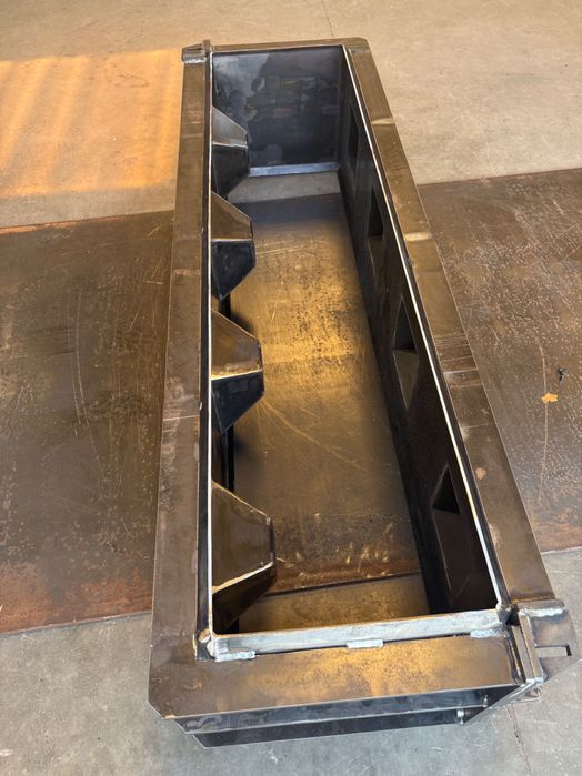 Forma do bloków betonowych Lego 40x40x160