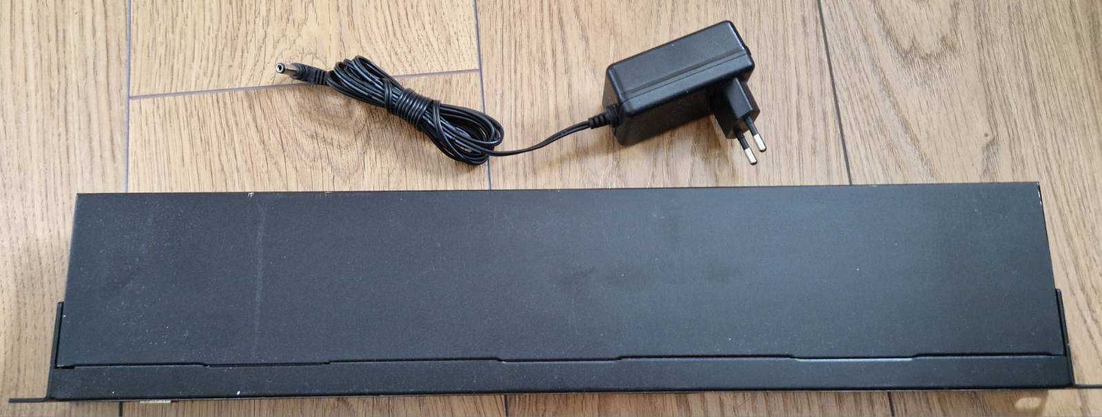 Router Mikrotik RB2011UiAS-RM, używany, sprawny, super stan