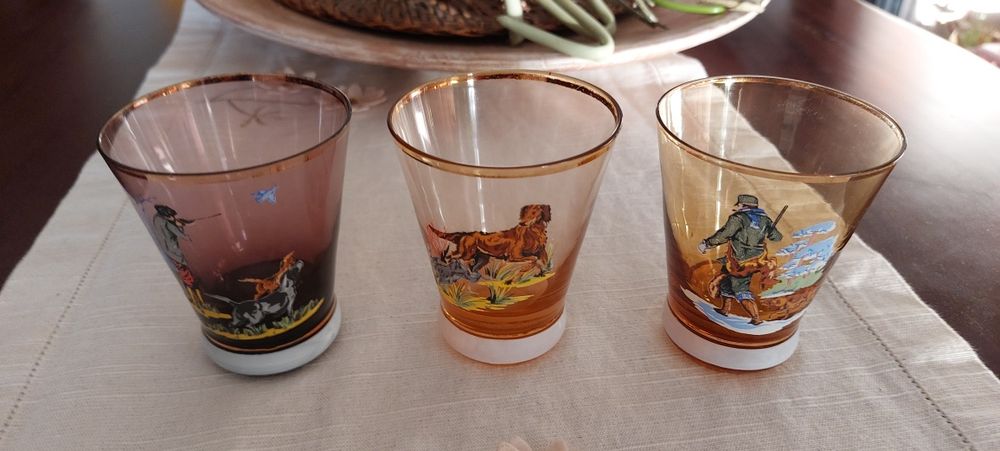 3 Copos Shot Motivos de Caça anos 60,