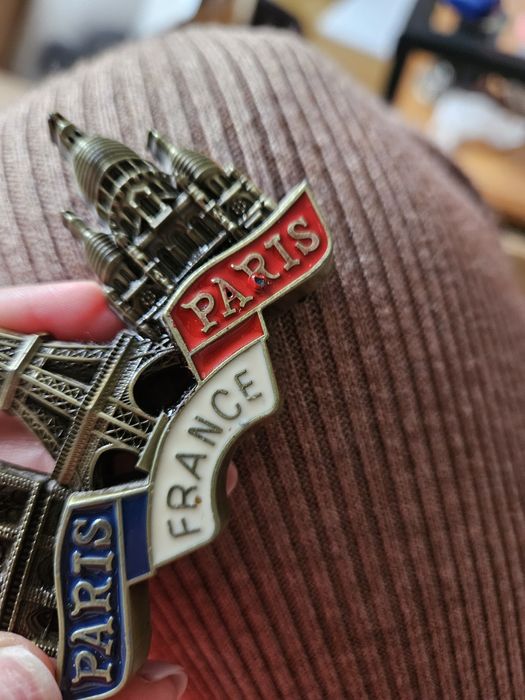 Magnes na lodówkę metalowy Paryż wieża Eiflla Francja