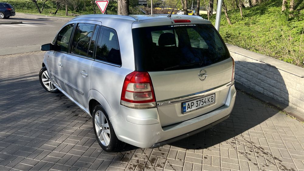 Продам Opel zafira