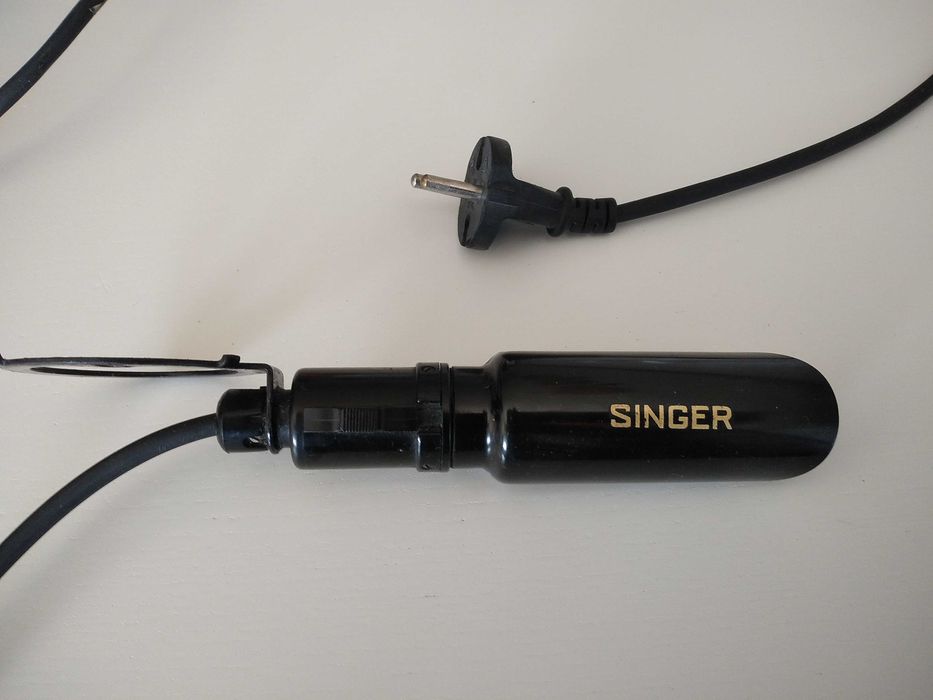 Gambiarra singer antiga