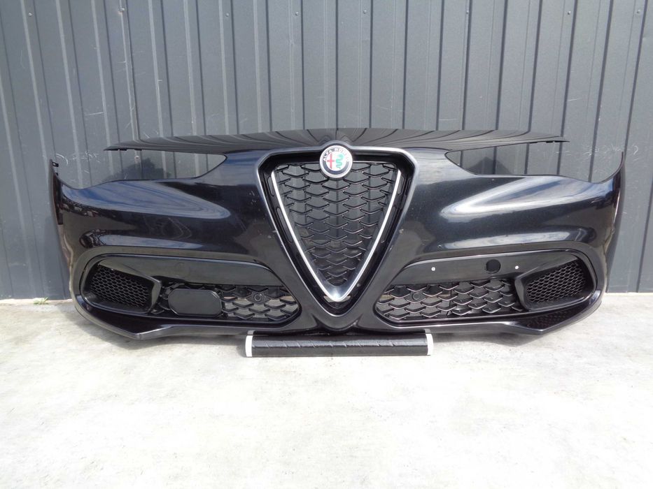 Бампер передний Alfa Romeo Stelvio голый комплектный запчасти шрот