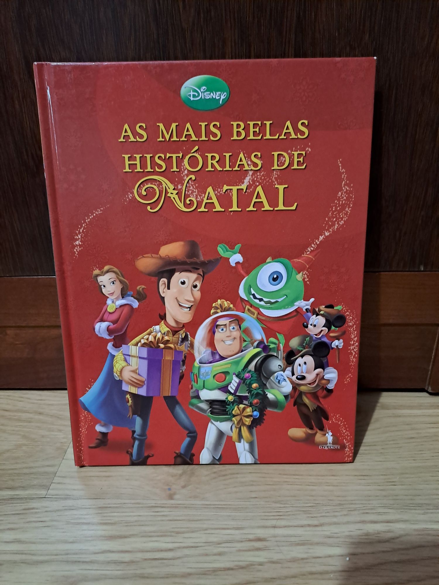 Livro " As mais belas histórias de natal" da Disney