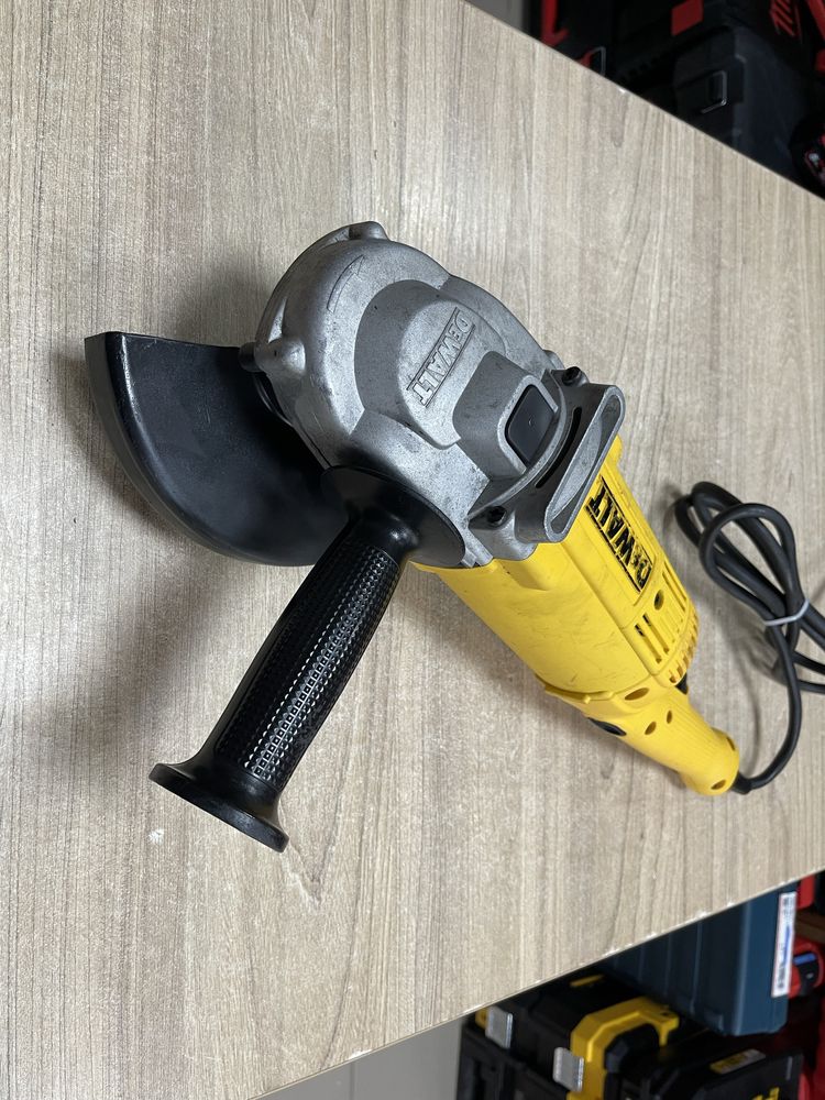 Dewalt D28493 / болгарка Девольт 2200W 8500 об/хв, 180мм