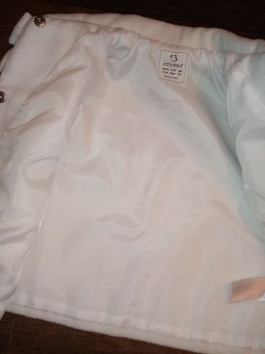 Płaszczyk jesienny kurteczka płaszcz biały 9-12 miesięcy