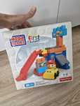 Mega bloks garaż first builder