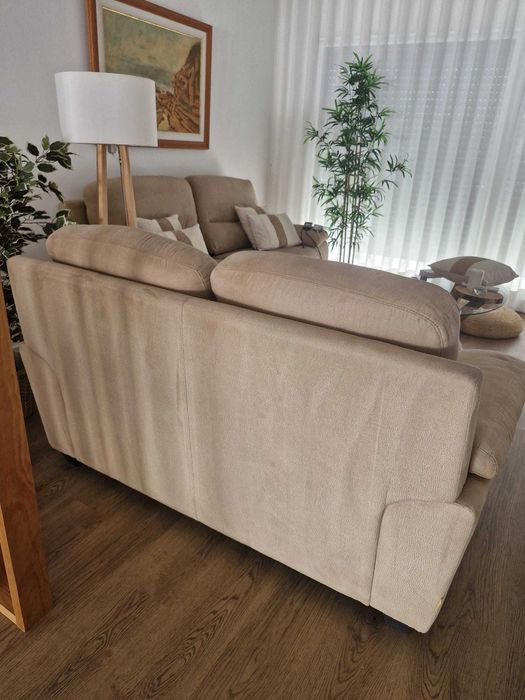 Conjunto de sofás de 3 lugares e 2 lugares