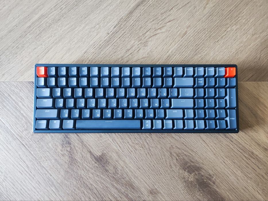 Продам механическую клавиатуру Keychron K4 RGB Aluminium