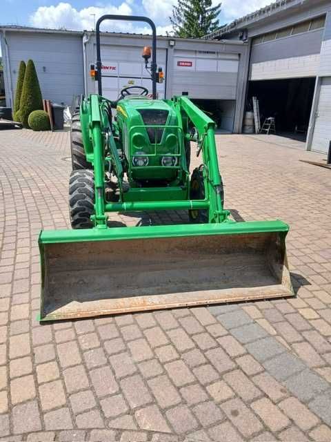 John Deere 4600 z turem