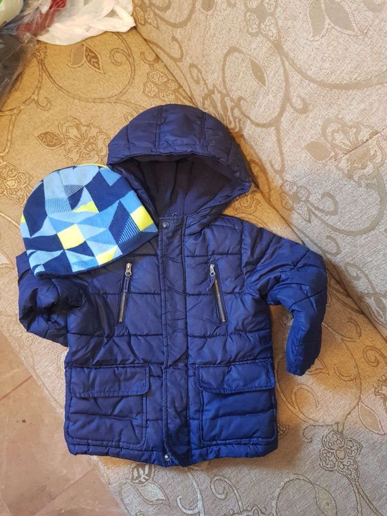 Kurtka chłopieca GAP rozm. 110 + czapka H&M
