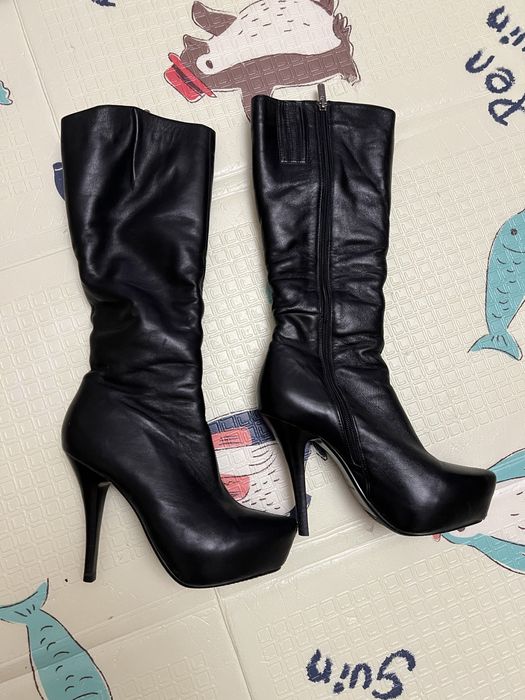 Жіночі шкіряні сапоги