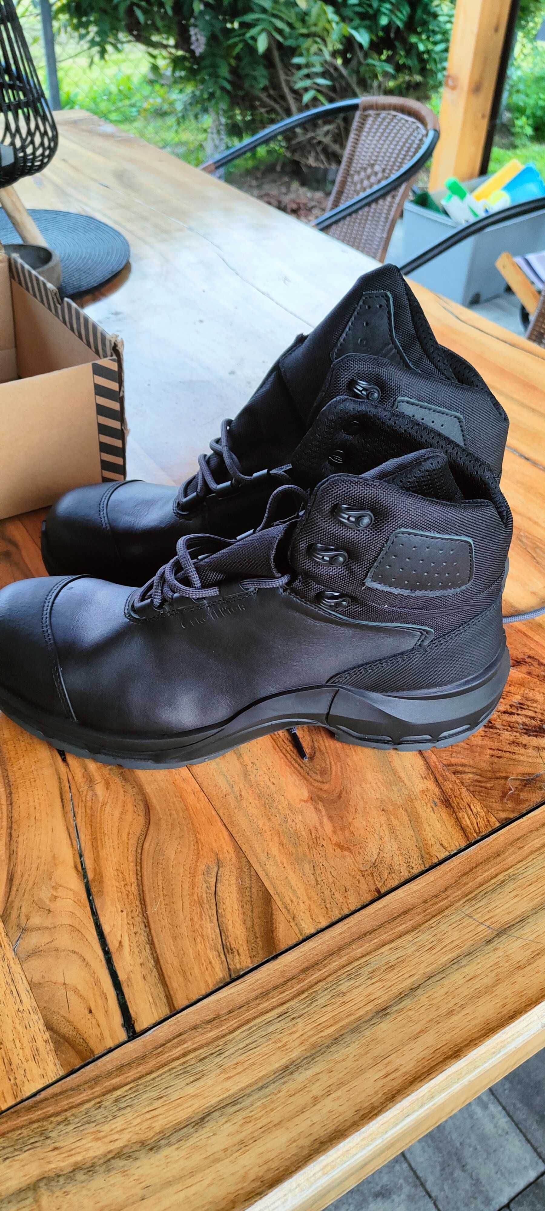 Buty robocze protektor 43 nowe