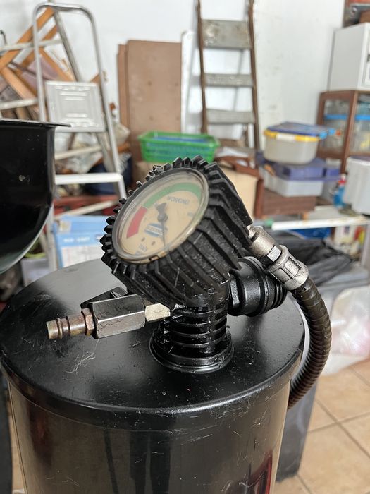 Extractor de óleo para oficinas