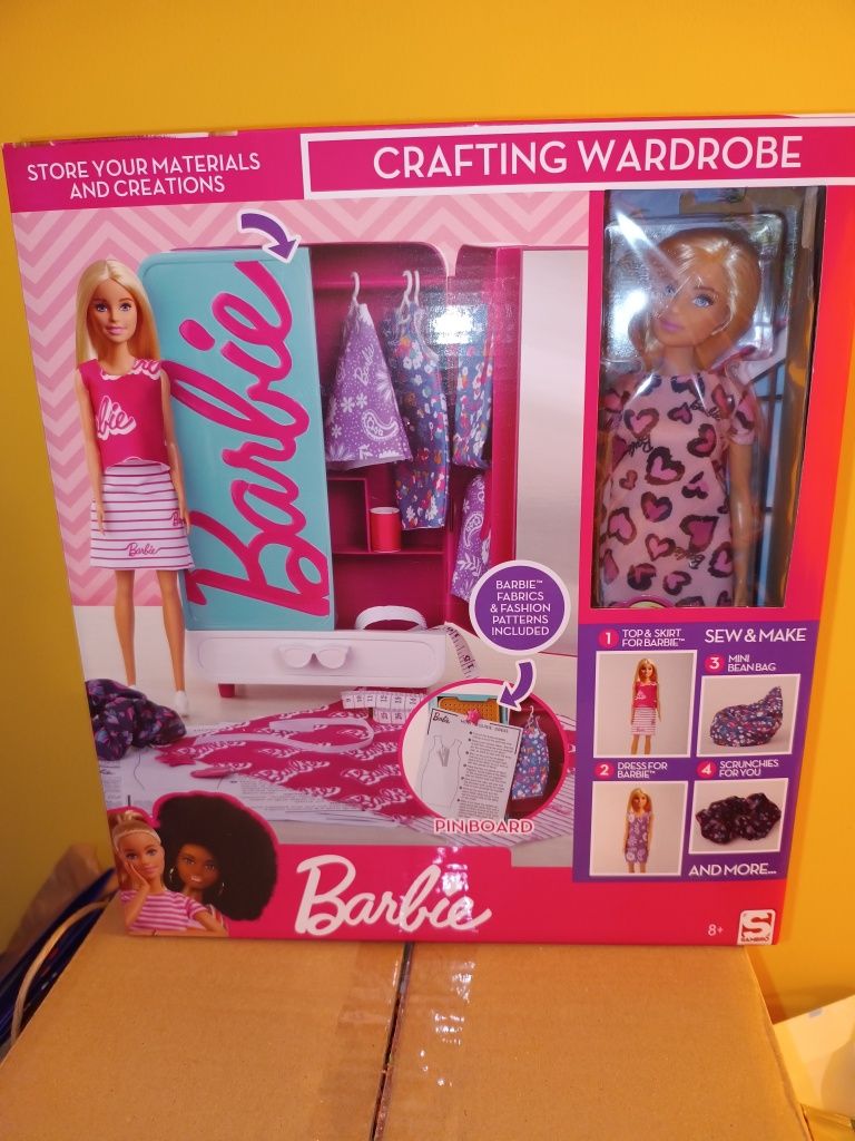 Mattel Szafa Garderoba Dla Barbie Lalka + Akcesoria