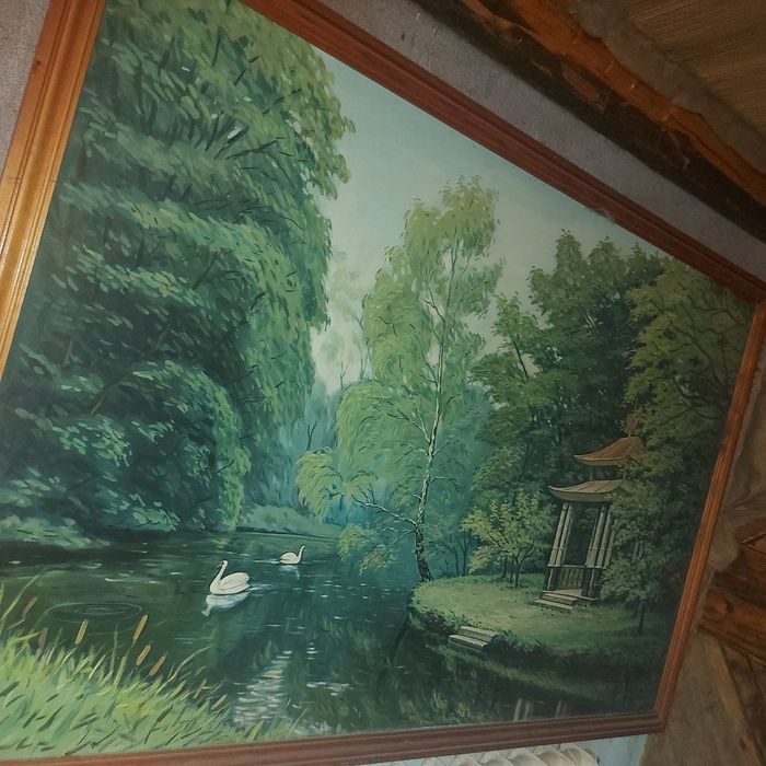 Картина красивая, также есть журнали крокодил и перець 1956года