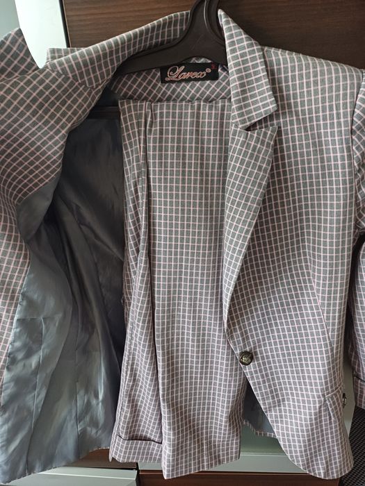 Пакет речей на дівчинку підлітка