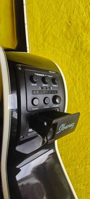Гітара Ibanez AEG30II електроакустика
