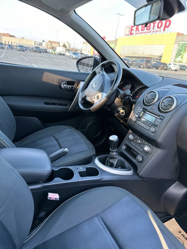 Nisan Qashqai+2 Продажа авто