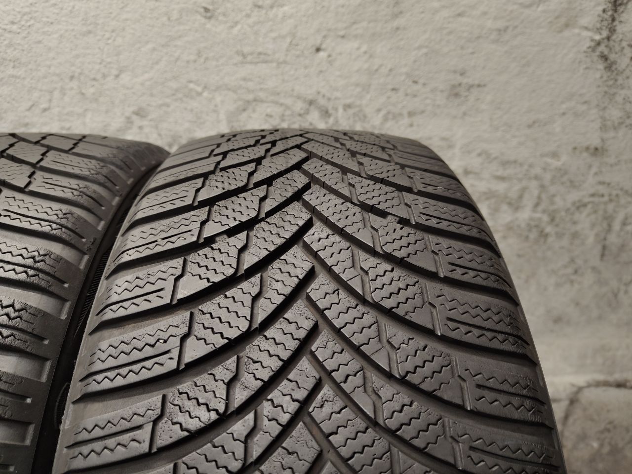 225/45R17 Opony Zimowe Firestone 7mm 2020 komplet opon