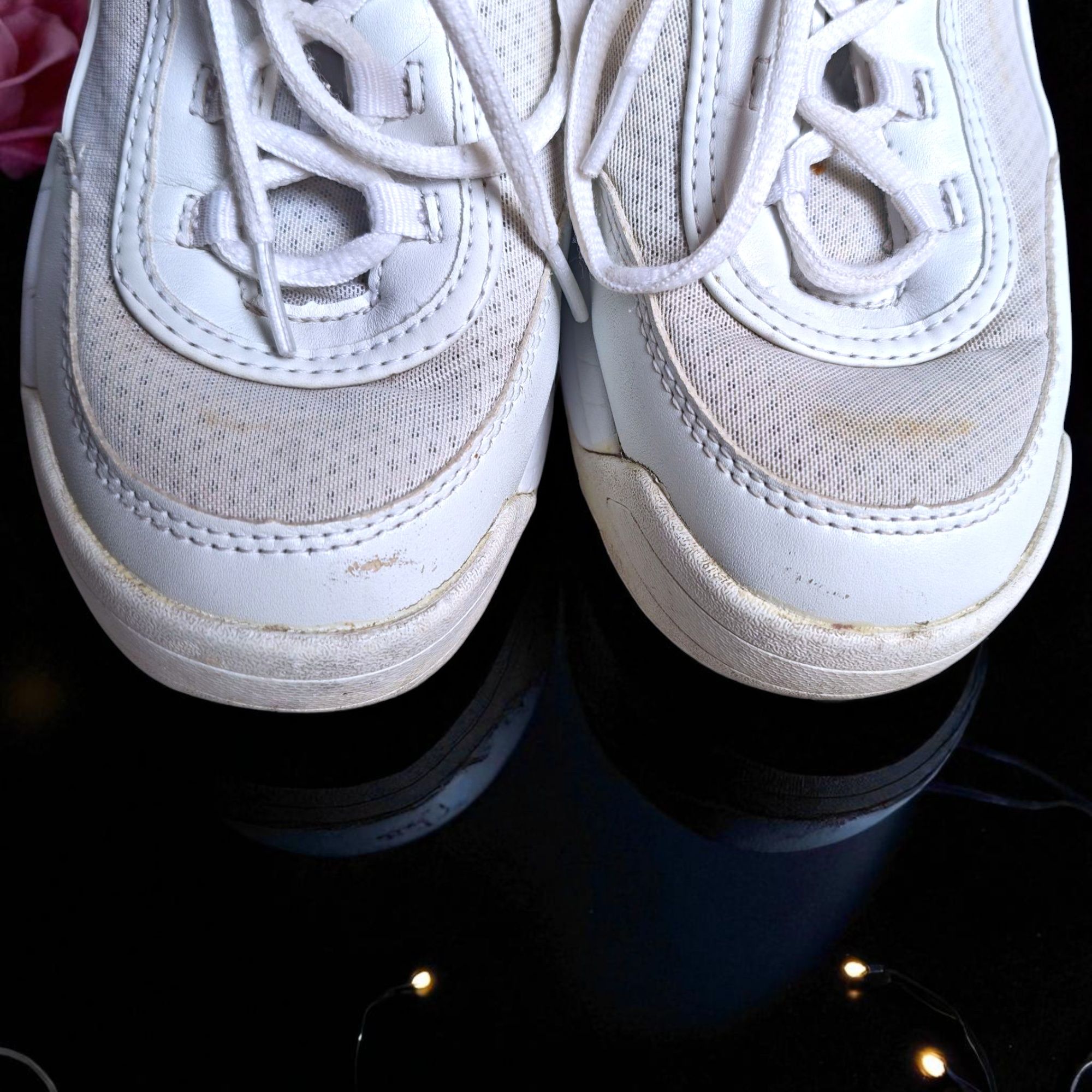 Kultowe sneakersy damskie Fila sportowe białe sznurowane