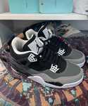 Jordan4RetroFear R.37.5