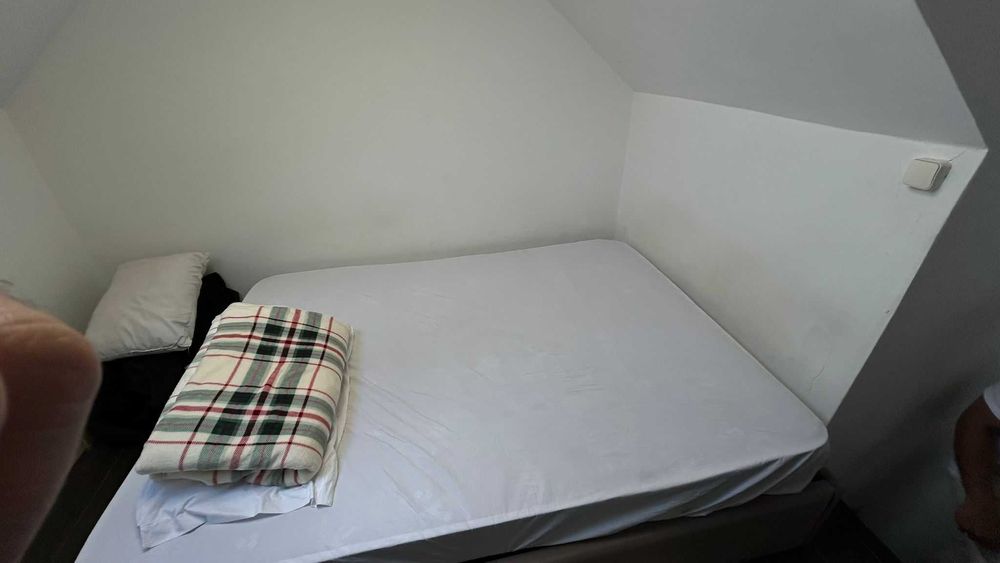 Quarto para arrendamento no centro do Porto