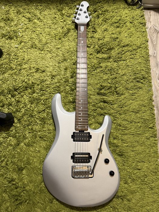 Gitara elektryczna Sterling by music man