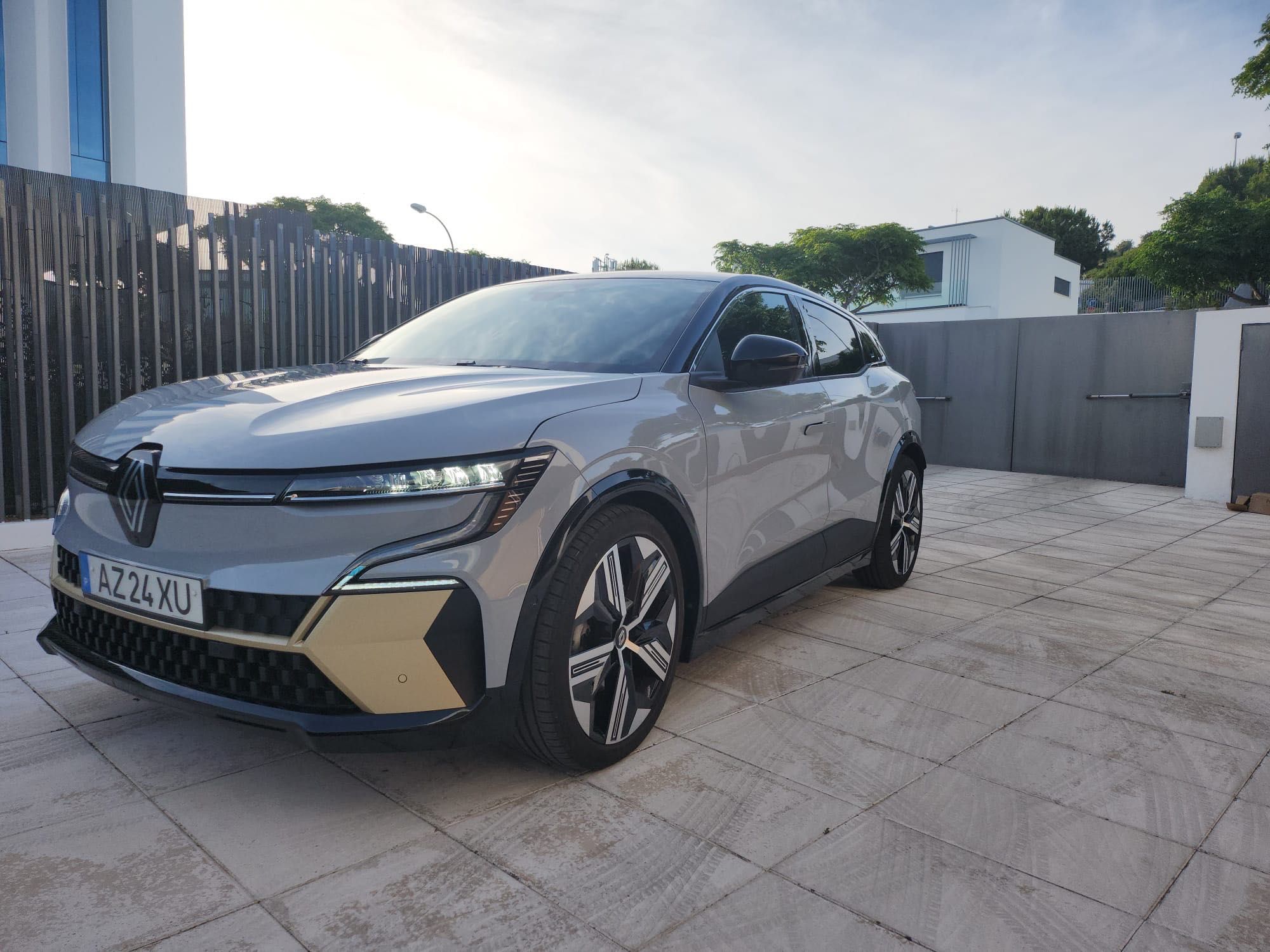 Renault Megane E-tech EV60 Iconic Full-extras
