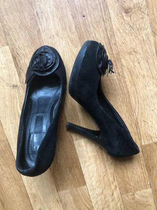 Туфли женские модельные. Замша. Высокий каблук.