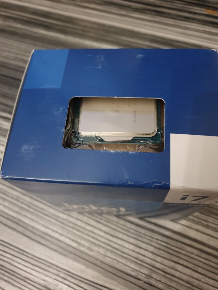 Intel Core" i7-14700