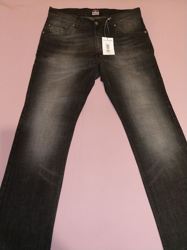 Wyprzedaż:Spodnie męskie marki Fiorucci.