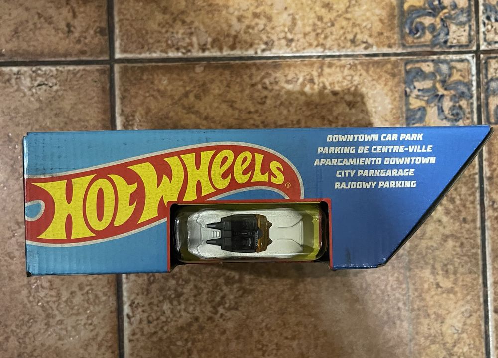 Игровой набор Hot Wheels City Паркинг