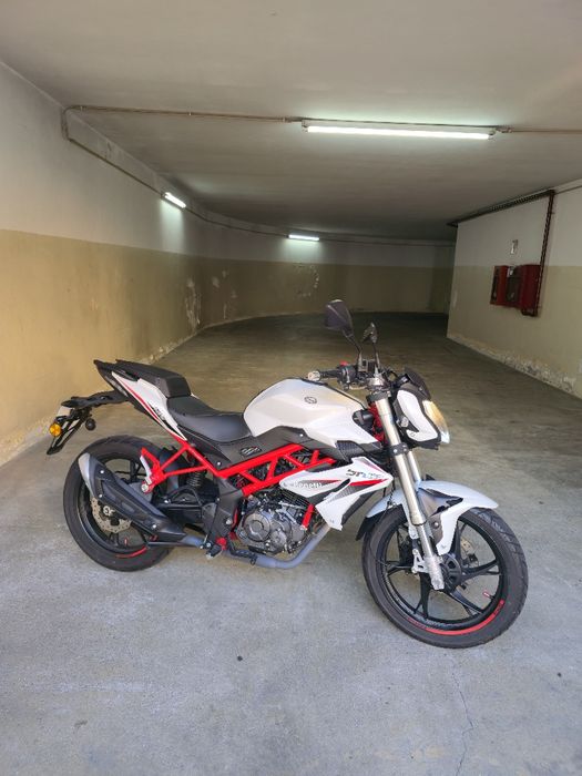 Mota Benelli BN125