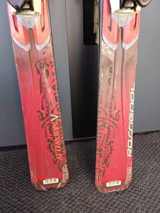 Narty zjazdowe Rossignol