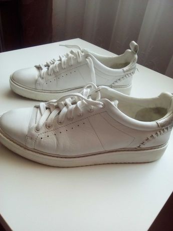 Белые кеды кроссовки Zara 39размер