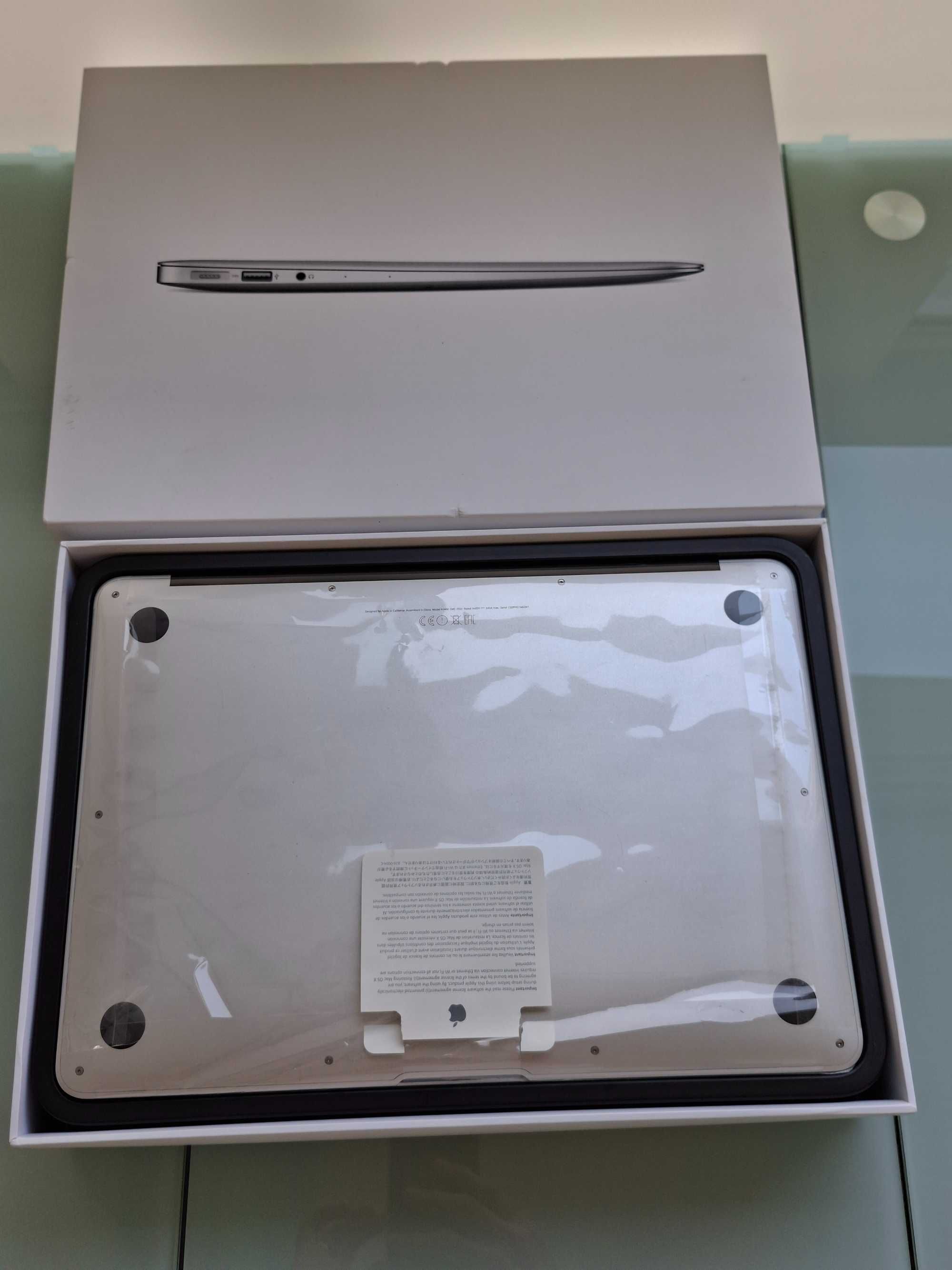 MacBook Air ano 2015, 13.3'', i5 |MacOS 12 Monterey | 128GB SSD | NOVO