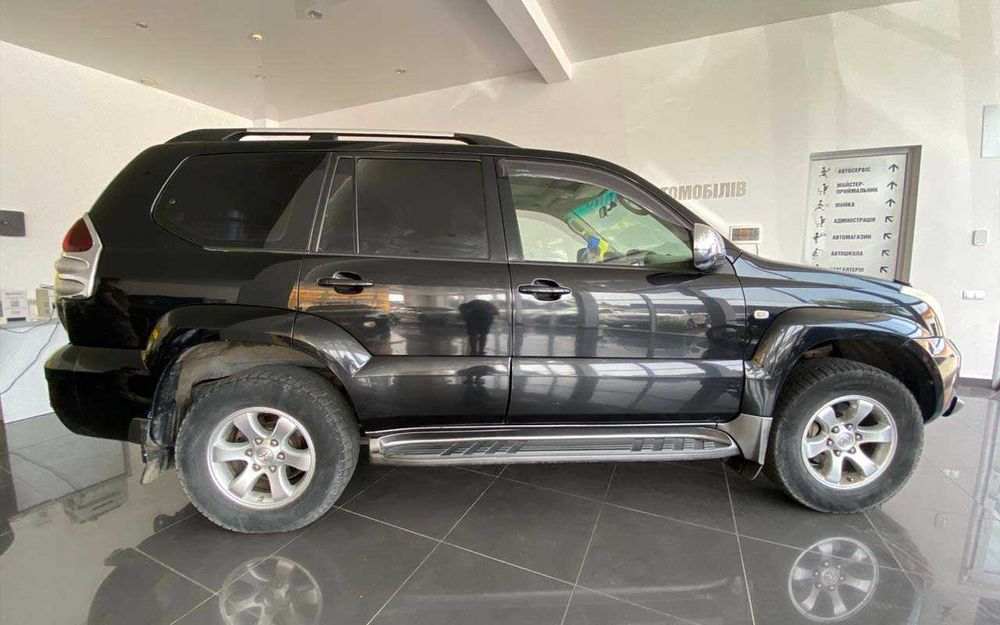 Toyota Land Cruiser Prado 120 2006