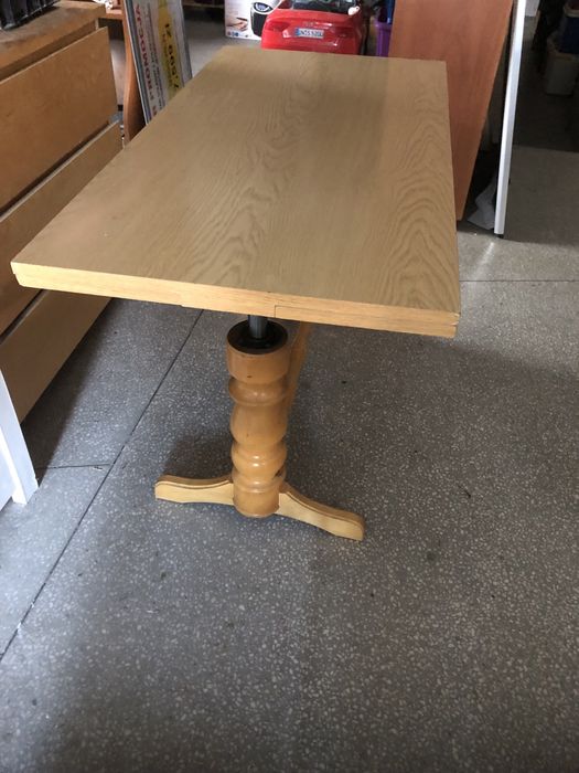 Rozkladany stolik