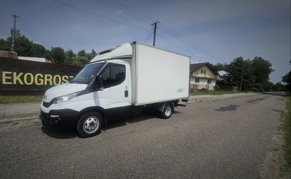 Auto chłodnia 6-8 palet Iveco daily winda bliźniak 3.0 -5 c zanotti
